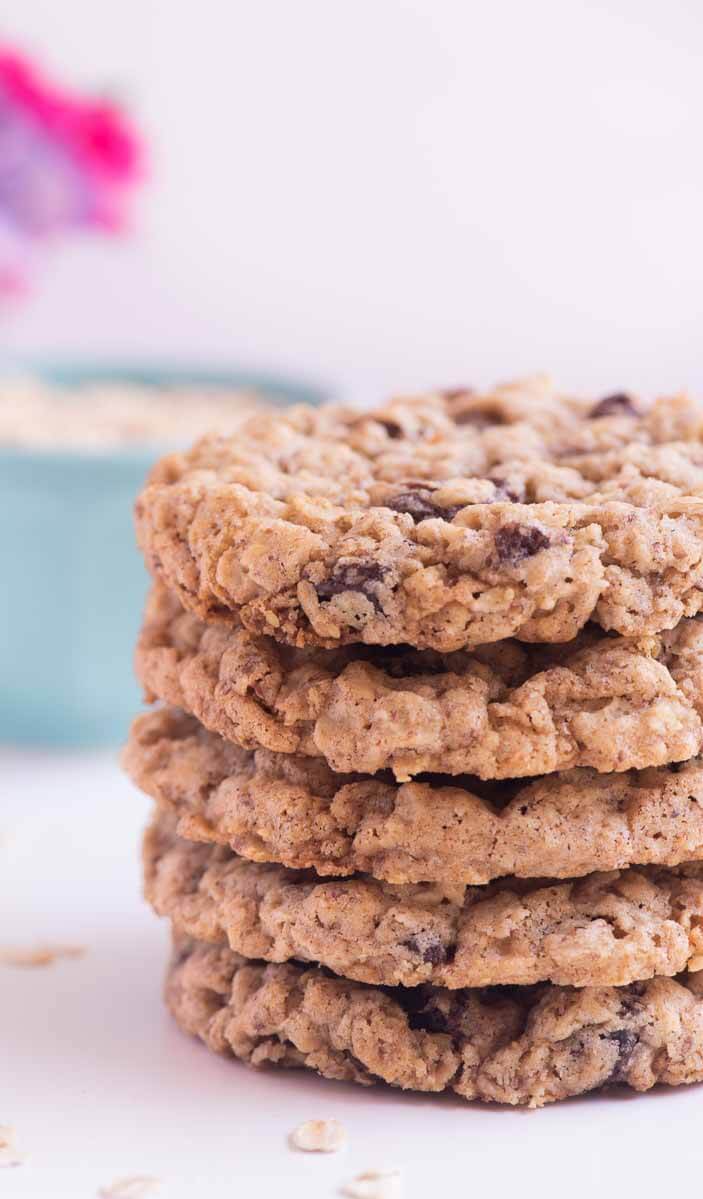Chewy Oatmeal Raisin Cookies | Sprinkles For Breakfast