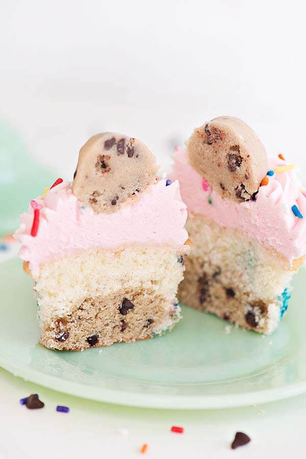 Do It Yourself (DIY) Cupcakes at Home