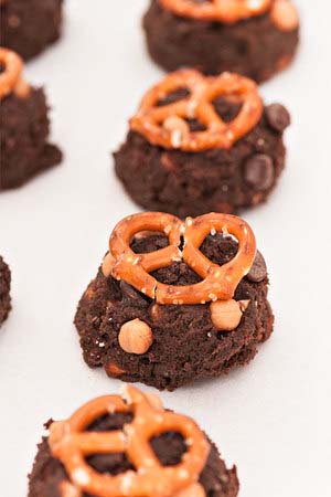 Quick and Easy Pretzel Cookies