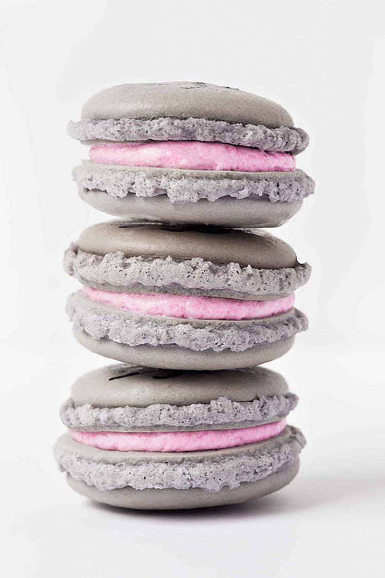 Macarons Using Pink Food Coloring